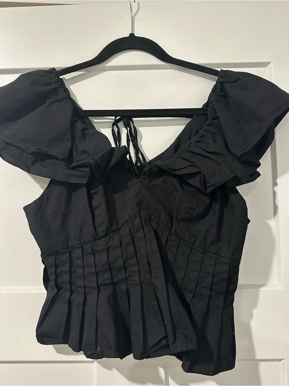 En Saison Black Ruffle Sleeve Peplum Top